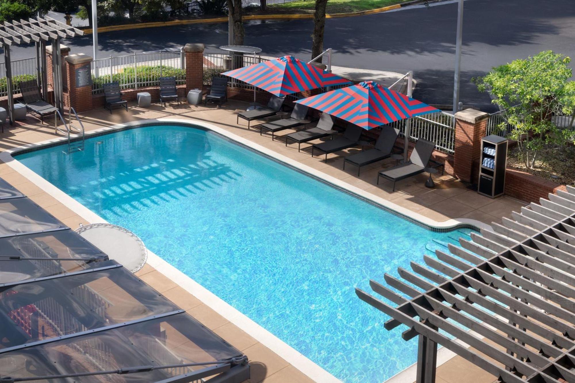 Aloft Downtown 3*