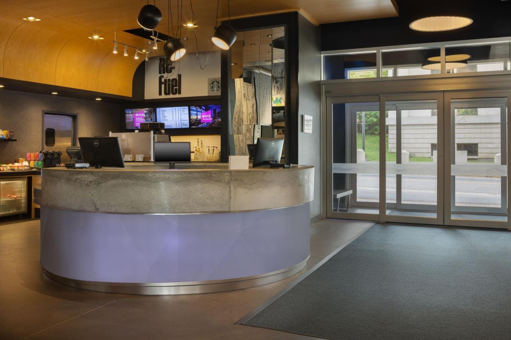 Aloft Downtown Hotel 3*