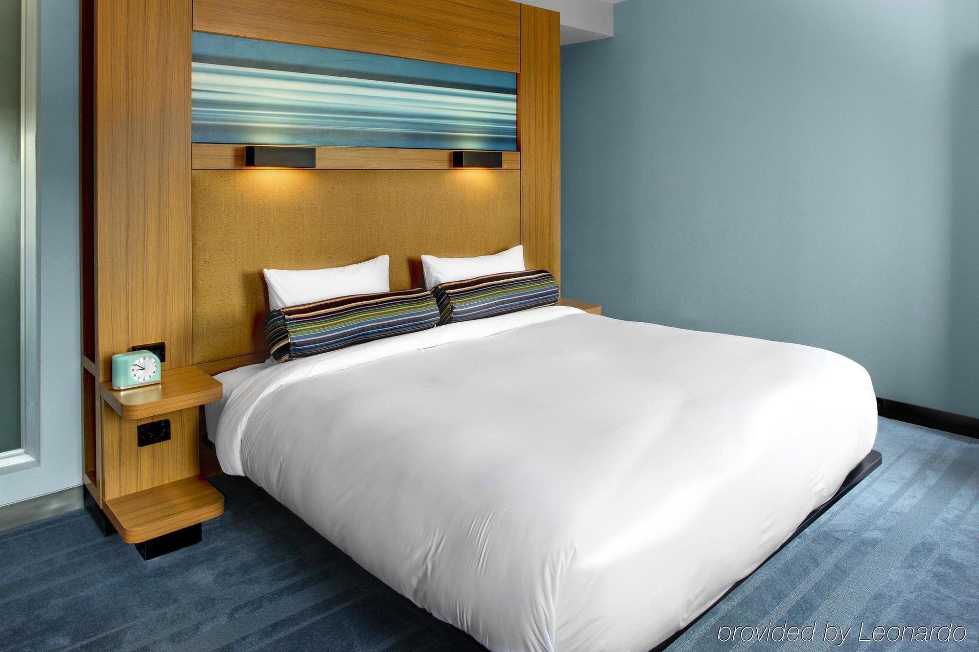 Hotel Aloft Downtown 3*